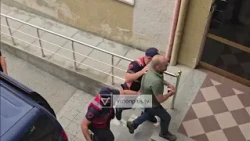 Fier/ Arrestime për pronat, nën akuzë janë ish-kreu i Kadastrës, përfituesi i tokës dhe një topograf
