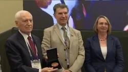 Prof. Haberal in Australia as Guest of Honor at the World Transplant Congress